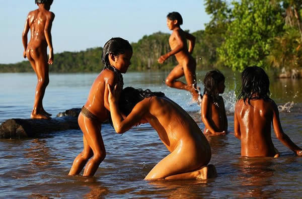 Tribù del fiume Xingu
