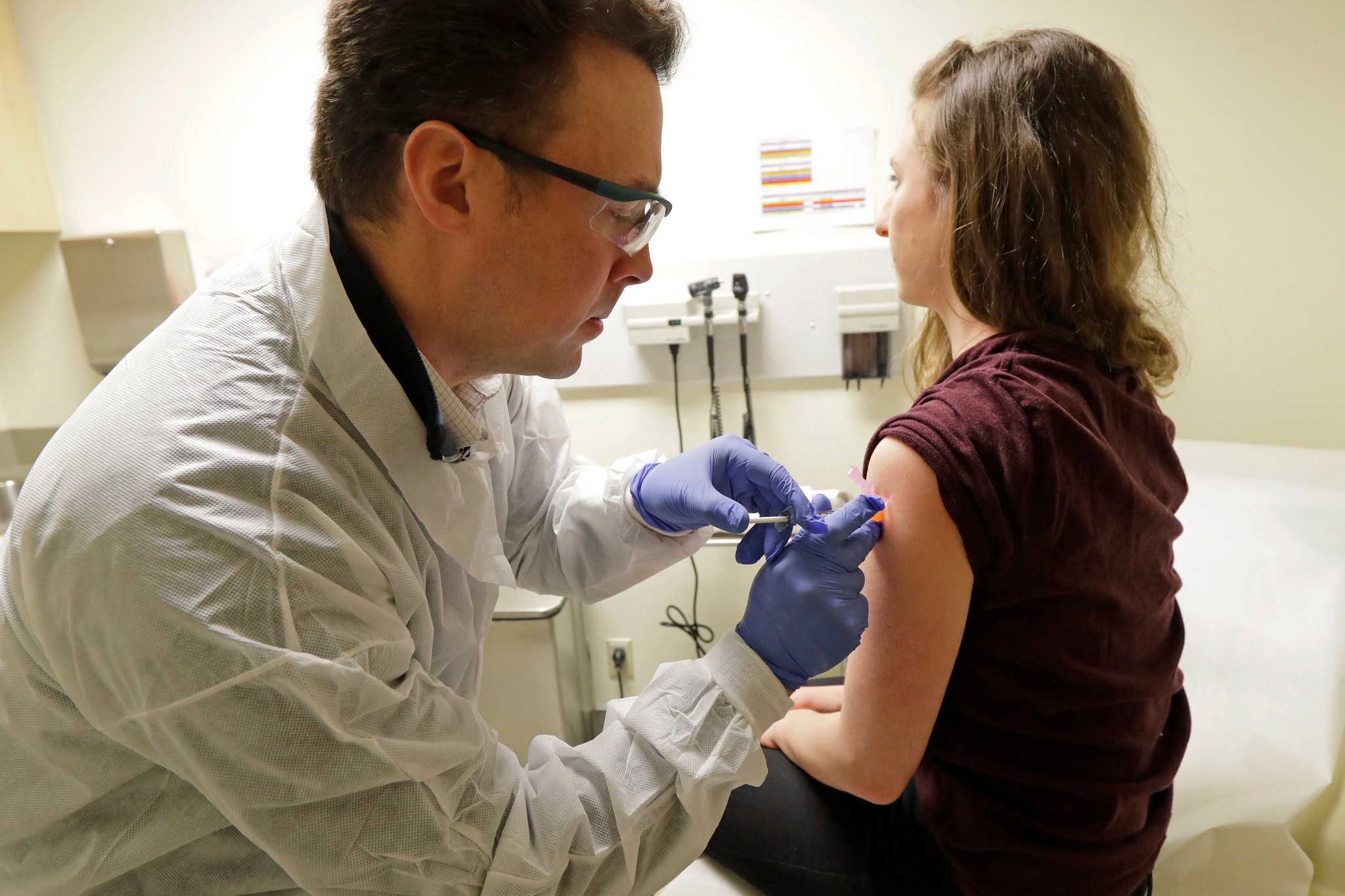 Trial of Coronavirus Vaccine Made by Moderna Begins in Seattle ...